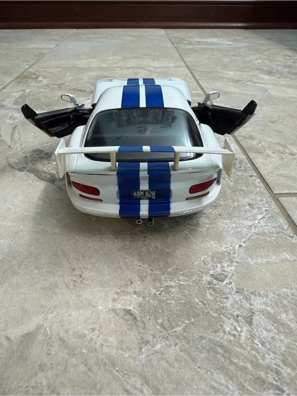 Dodge Viper GTS-R Coupe Diecast Car